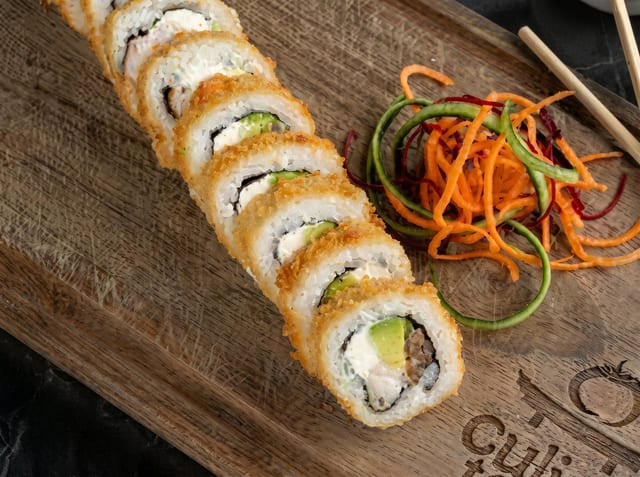 Mar y Tierra Roll