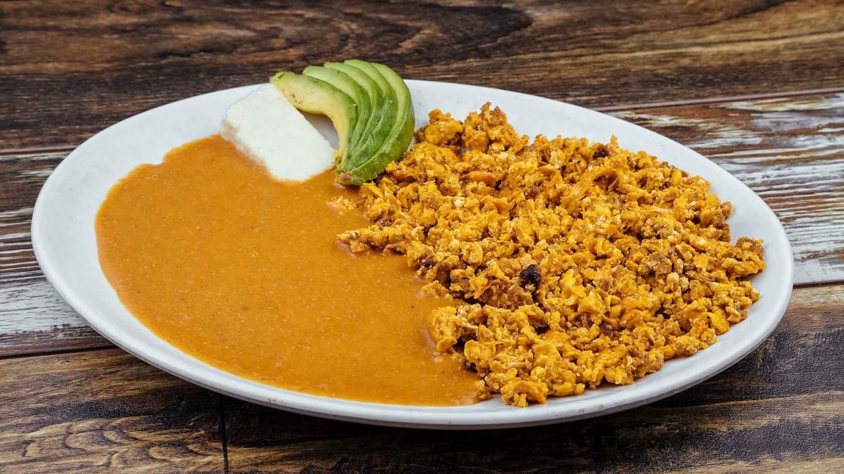 Huevos con Chorizo
